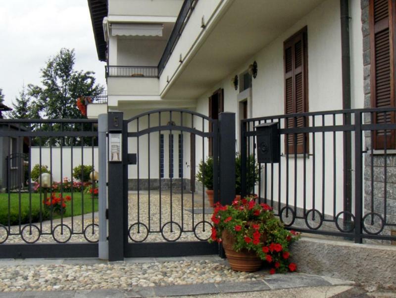 B&B Marge Oltrona di San Mamette Buitenkant foto